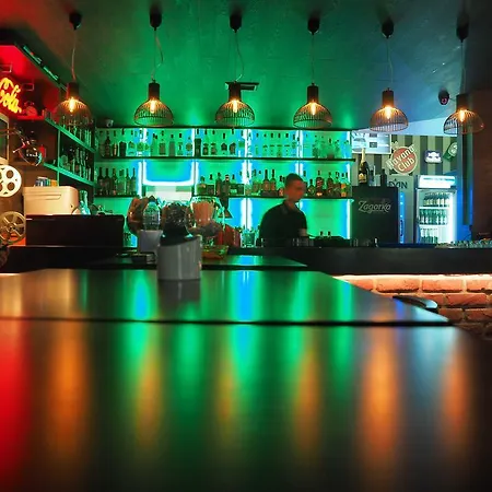 酒店 波诺尼亚酒店 3*